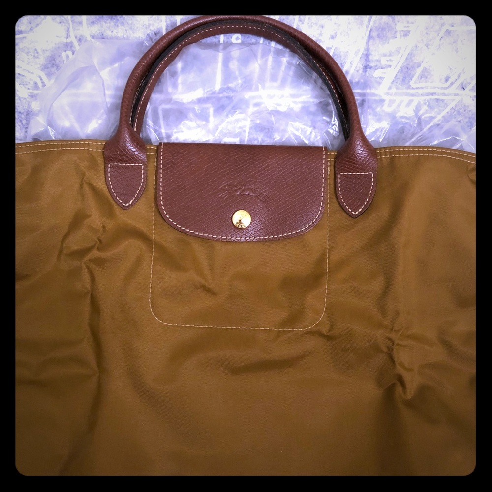 Authentic LongChamp medium Tote 👜.